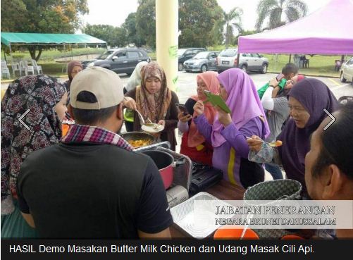 Ahli Perpustakaan DBP Pandan sertai Demo Memasak 1.JPG