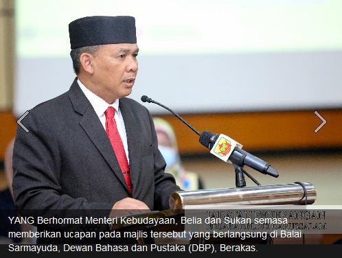 Manfaatkan ilmu penerima The S.E.A Write Award 1.JPG